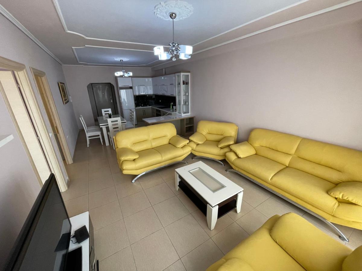 Flower Apartment Sarandë Exteriér fotografie